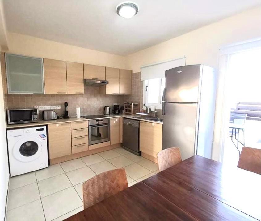 Protaras Ionian Breeze House 10 Minutes Walk From The Beach Paralimni Exteriör bild