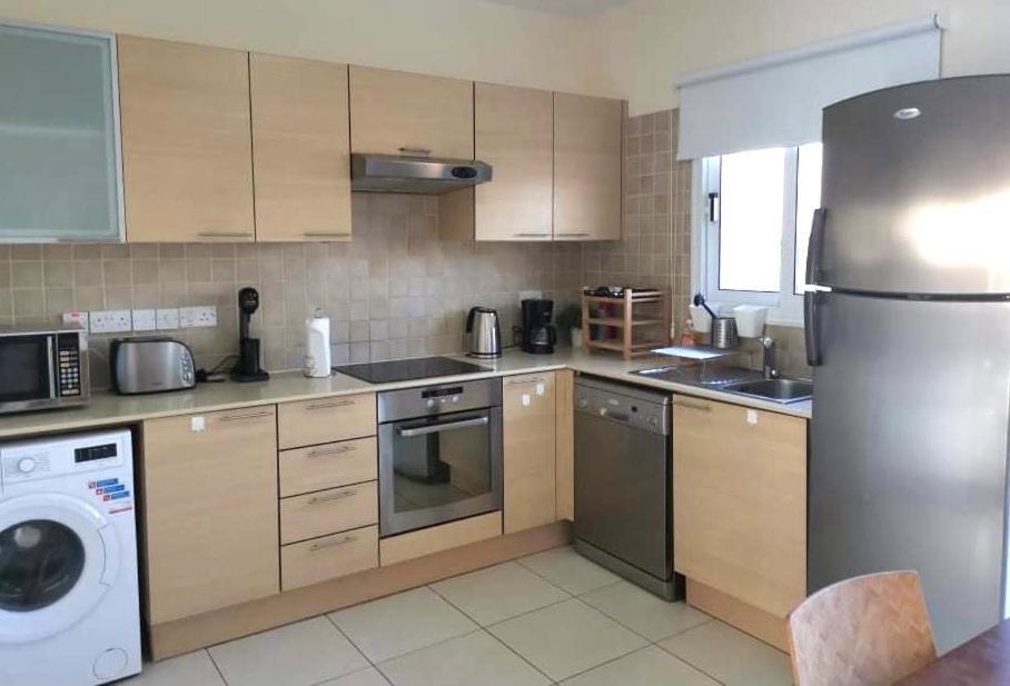 Protaras Ionian Breeze House 10 Minutes Walk From The Beach Paralimni Exteriör bild